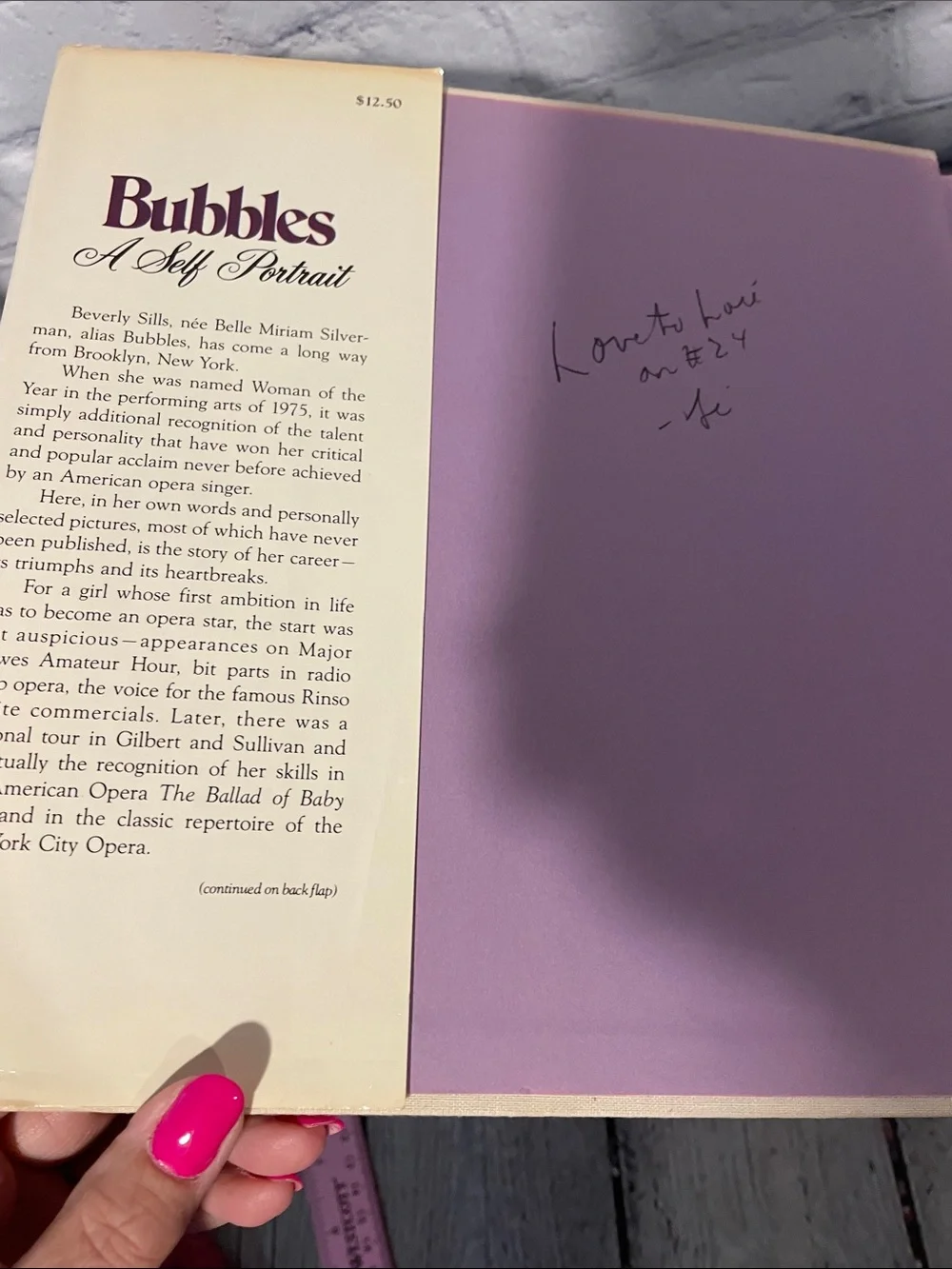 Bubbles: A Self-Portrait by Beverly Sills - Cream Cover